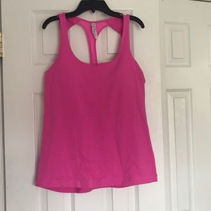 Women’s sports bra top